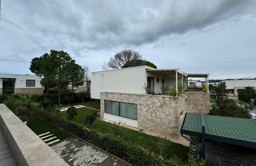 Qerek Villa | Villa with Private Pool San Pietro by Melia