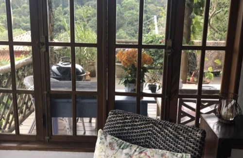 Veloso House | villa w/hot tub — 5 min from the beach!