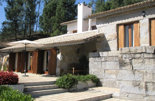Beijos Villa | Villa w/private pool (with 23700 m2 of green areas) at 40Km from PORTO