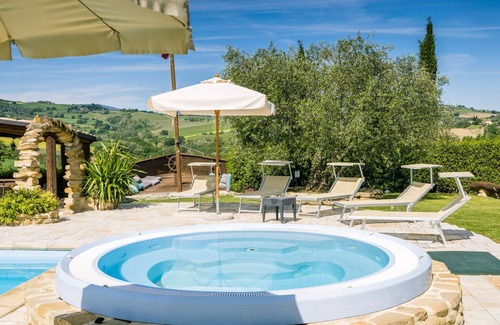 Barchi Villa | Villa Walter, cozy and reserved villa for nature lovers just 25 minutes from the Adriatic Sea