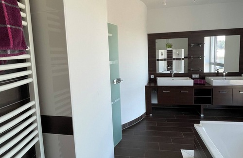 Zella-Mehlis Villa | Villa WanderLux combines hiking with family and friends in a modern villa