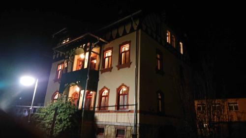 Floha Apartment | Villa Weißbach - Haus Hilda