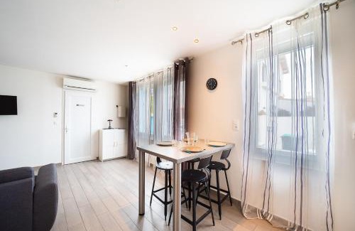 Mediterranee Apartment | Villa Welcom 1 - appt climatisé proche de la plage