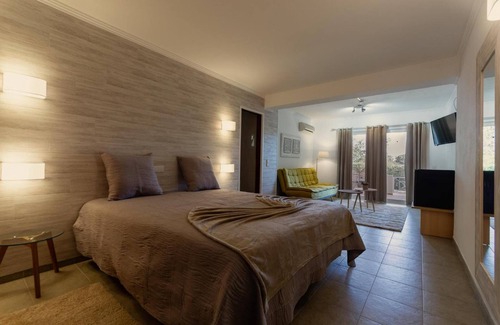 Carvoeiro House | Villa Well by Villa Welwitshia Mirabilis