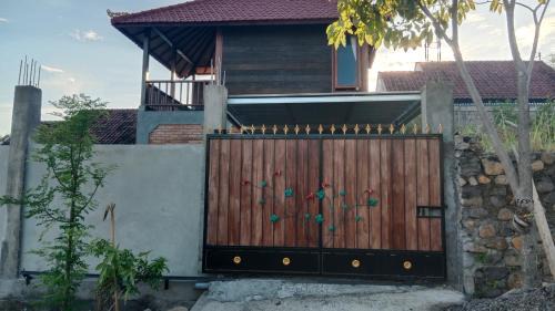 Kayu Putih House | Villa WENHOMANN View