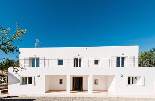 Can Furnet Villa | "VILLA WHITE CACTUS" DJ equipment | 5 min. to Ibiza
