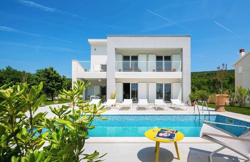 Stanisovi Villa | Villa White Pebble II