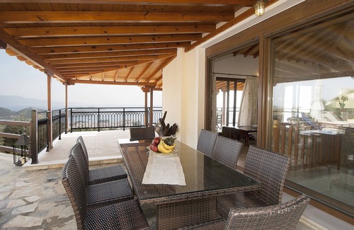 Skiathos Town Villa | Villa with Private Pool and Sea View
