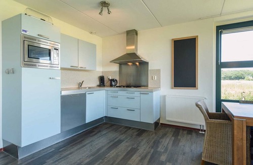 Hollum Villa | Villa with 2 bathrooms near the beach