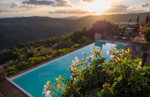 Civitella Paganico Villa | Villa with 20 beds divided into 5 apartments