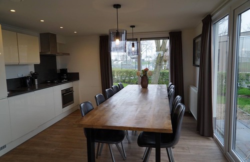 West-Graftdijk House | Villa with 5 bedrooms and 2 bathrooms