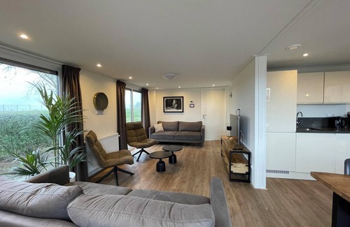 West-Graftdijk House | Villa with 5 bedrooms and 2 bathrooms
