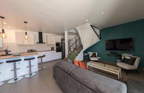 Fabregues Villa | Villa with air-conditioned pool, 15 minutes from beaches and Montpellier