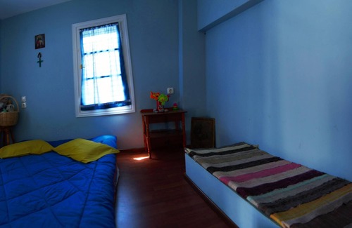 Kamari House | Villa with astonishe view,breath taking sunset, near the sea and climbing paths