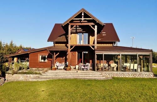Starogard Gdanski House | Villa with big garden, tennis court next to the lake