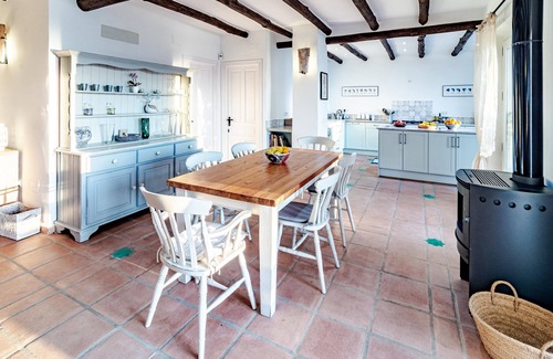 El Gastor Villa | Villa with breathtaking views over Lake Zahara
