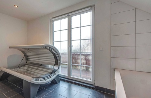 Kronenburg Villa | Villa with bubble bath, solarium and fireplace