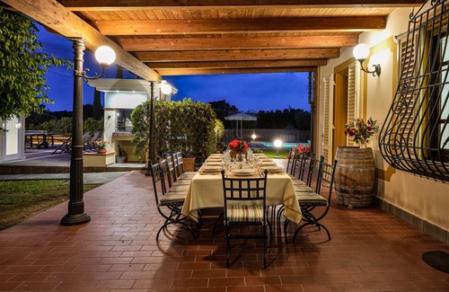 Orentano Villa | Villa with concierge services, private and heated pool and gourmet activities