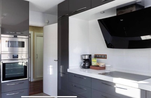 El Puerto de Santa Maria House | Villa with design pool, pool bar, jacuzzi, Balinese bed