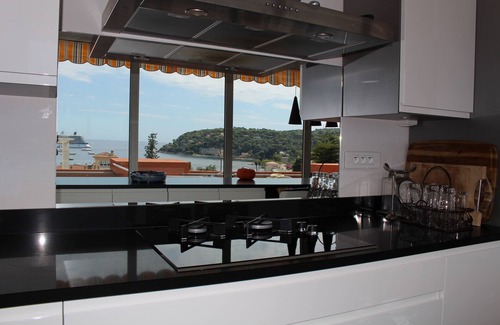 Villefranche-sur-Mer Villa | Villa with a magnificent view of Villefranche bay/sea, 2 steps from the beaches