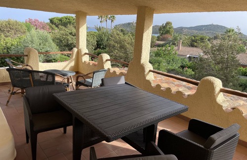 Villaggio delle Mimose Villa | Villa with garden 100 mt from the beach " timi ama " . CIN IT111105C2000Q9165