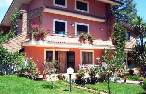 Trecastagni House | Villa with garden on the slopes of Etna, private parking area, panoramic.