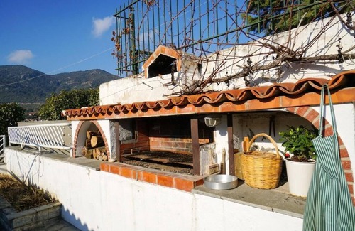 Palaio Tsifliki Villa | Villa with great view and a few steps away from the beach !