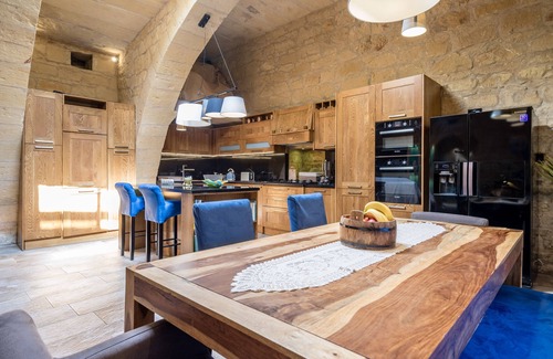 Zurrieq House | Villa with heated indoor pool