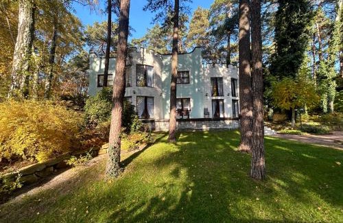 Lesznowola Villa | Villa with outdoor pool Warsaw
