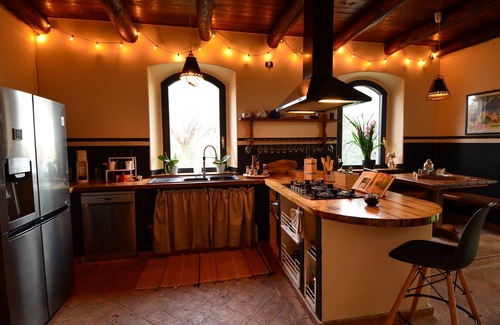 Bolsena Villa | Villa with panoramic pool and gardens