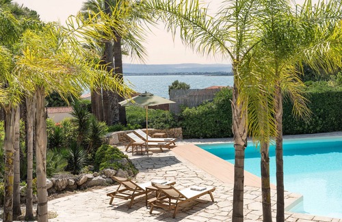 Plemmirio Villa | Villa with pool. 150 metres from sea. Plemmirio, Sicily