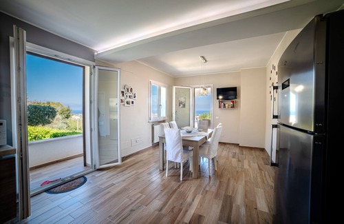 Carini Villa | Villa with pool, 3 km's away from the sea, stunning 180° view on the sea