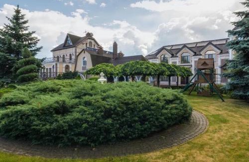 Hlibivka Villa | Villa with pool and garden