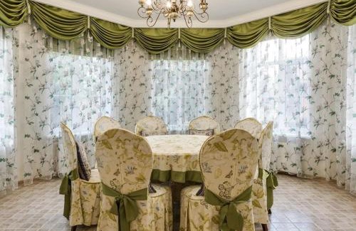 Hlibivka Villa | Villa with pool and garden