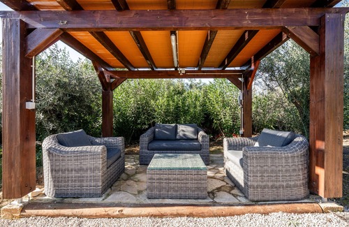 Santo Estevao Villa | Villa with pool and spacious garden