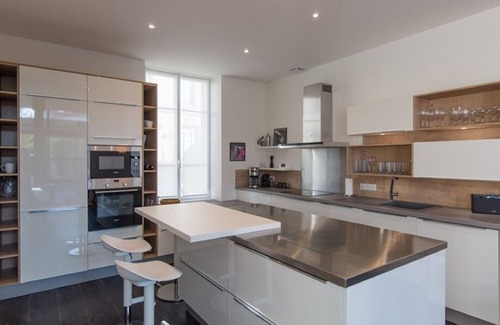 La Rochelle House | Villa with pool just a few minutes' walk from the Old Port beach