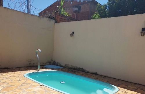 Conjunto Habitacional Madre Germana II House | Villa with pool near shopping center