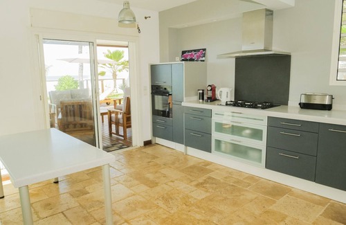 Trois-Bassins Villa | Villa with pool, waterfront, sea view