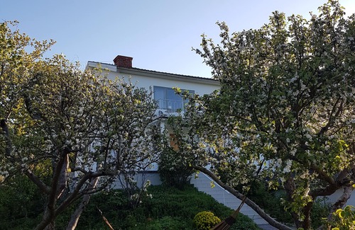 Nacka Municipality House | Villa with private garden 10 min from central Stockholm, 300 m from the sea