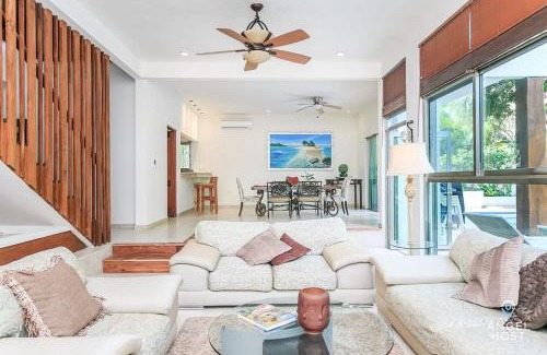 Playacar Villa | Villa with Private Pool & Large Garden in Playacar