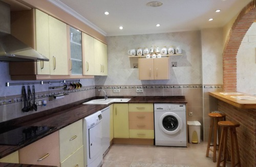 Biar Ski Chalet | Villa with private garden and pool, air conditioning, heating and fireplace