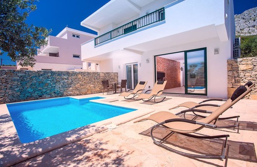 Omis Villa | Villa with private heated pool, 50 meters from the sea.