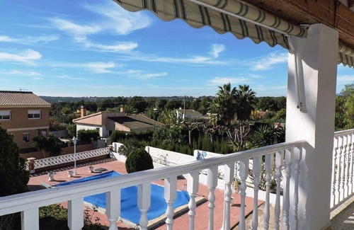 El Catllar Ski Chalet | VILLA WITH PRIVATE POOL, A 7 MINUTES FROM THE BEACH AND ONLY 15 KMS OF PORT AVENTURA, -