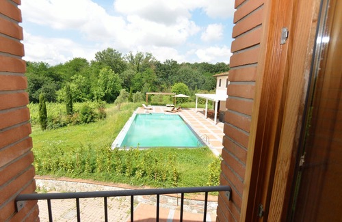 Montecarlo Villa | Villa with private pool, WIFI, TV, patio, pets allowed, panoramic view, parking, close to Lucca