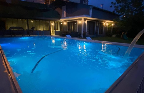 Beykoz District Villa | Villa with Private Pool in the Heart of BeykoznLuxury Villa Surrounded by Nature