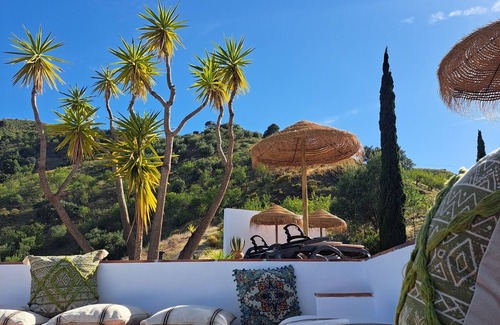 Vinuela Villa | Villa with private pool, 10 people, 5 bathrooms