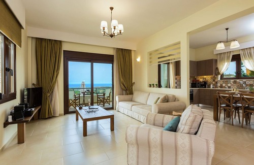 Skouloufia Villa | Villa with private pool near sea on NW coast