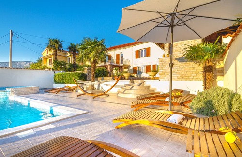 Vinodolska opcina House | Villa with private pool in green oasis, only 3 km from the sea