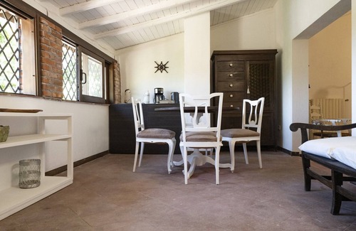 Linera Villa | Villa With Private Pool and Furnished Garden, BBQ and External Dining Area
