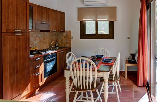 Elos Villa | Villa with prvt pool & Jacuzzi near Elafonissi
